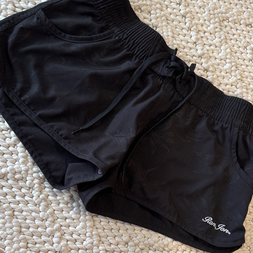 Ron Jon Surf Shop Tropical Black Board Shorts Sz M Spellout Resortwear beach